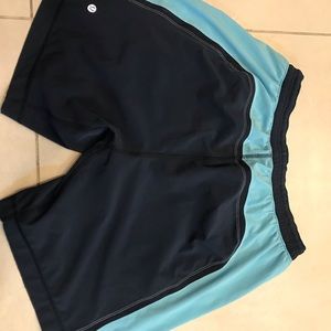 Men’s Large Lulu Athletic Shorts